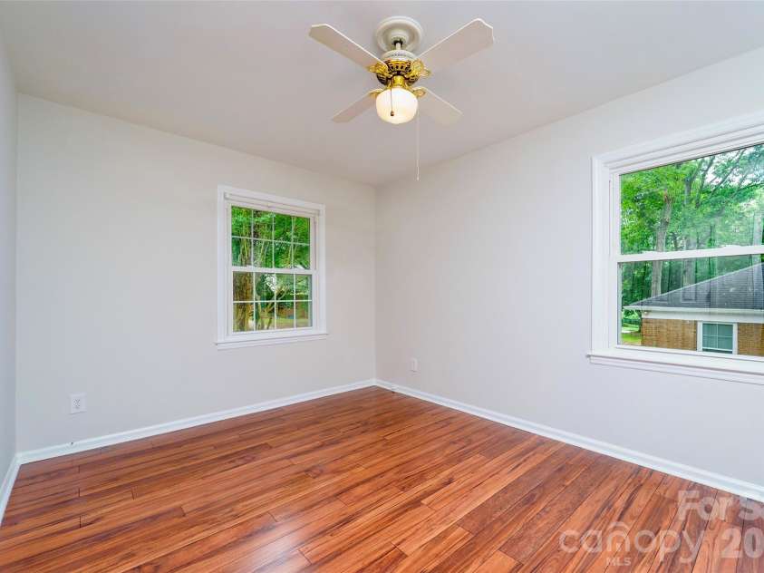 1025 Magnolia Street, Mooresville, NC 28115.  MLS# CAR4392320, YatesRealty ID 32003. 