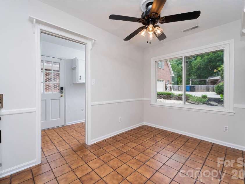 1025 Magnolia Street, Mooresville, NC 28115.  MLS# CAR4392320, YatesRealty ID 32003. 
