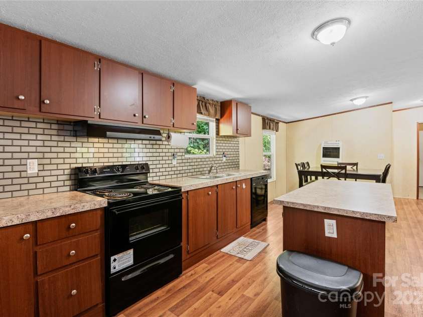 113 Hidden Forest Estate, Candler, NC 28715.  MLS# CAR4288651, YatesRealty ID 32003. 
