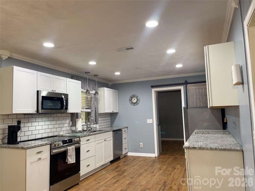 14 Hamden Circle, Cheraw, SC 29520.  MLS# CAR4393268, YatesRealty ID 32004. 