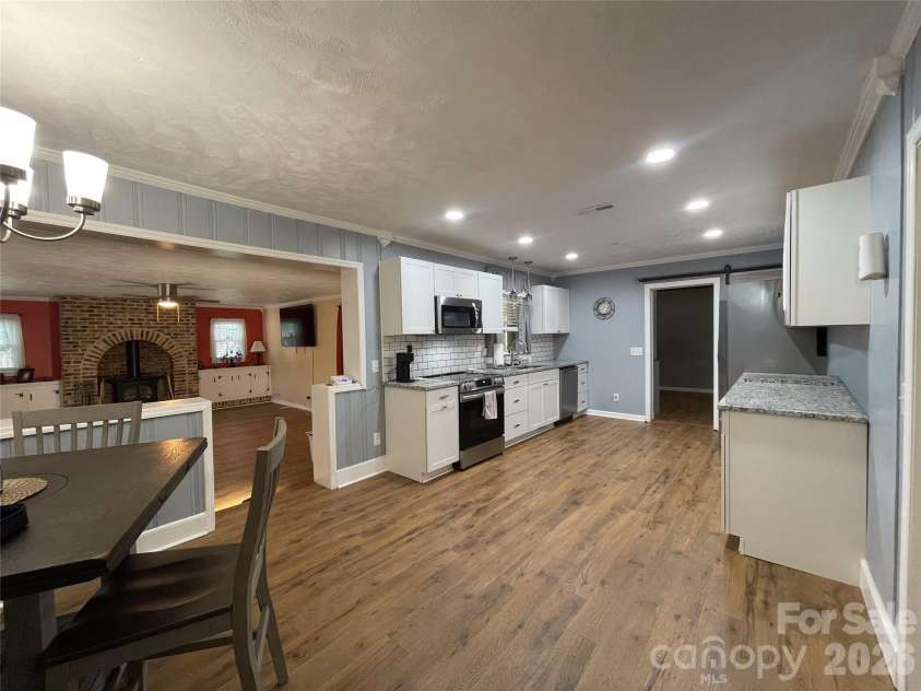 14 Hamden Circle, Cheraw, SC 29520.  MLS# CAR4393268, YatesRealty ID 32004. 