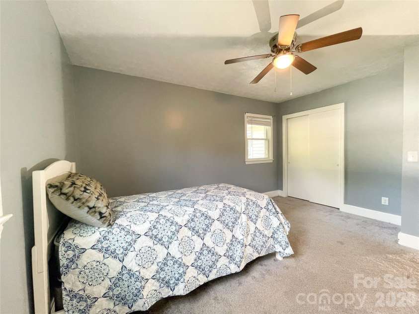 14 Hamden Circle, Cheraw, SC 29520.  MLS# CAR4393268, YatesRealty ID 32004. 
