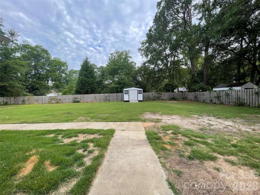 14 Hamden Circle, Cheraw, SC 29520.  MLS# CAR4393268, YatesRealty ID 32004. 