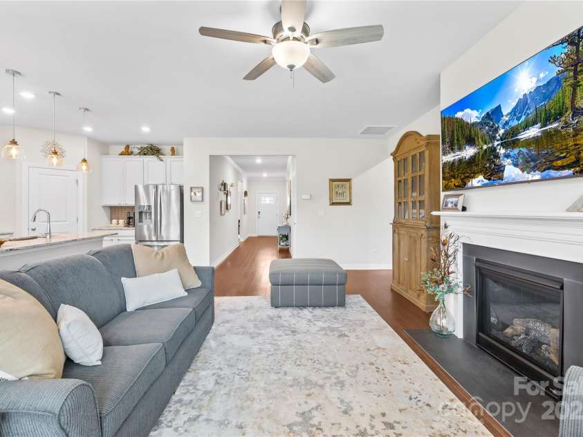 1877 Lotus Lane, Denver, NC 28037.  MLS# CAR4290398, YatesRealty ID 32006. 