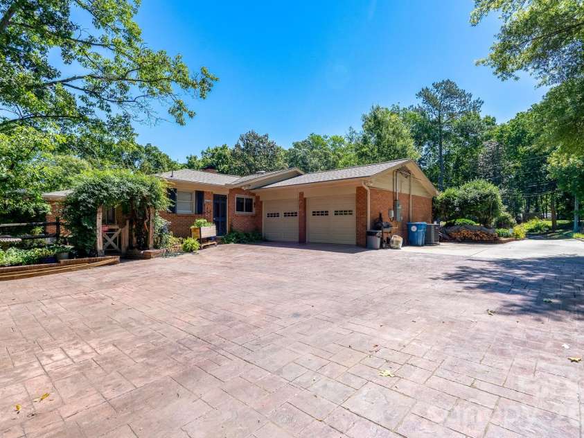 326 Richmond Road, Salisbury, NC 28144.  MLS# CAR4394295, YatesRealty ID 32006. 