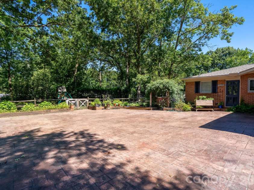 326 Richmond Road, Salisbury, NC 28144.  MLS# CAR4394295, YatesRealty ID 32006. 