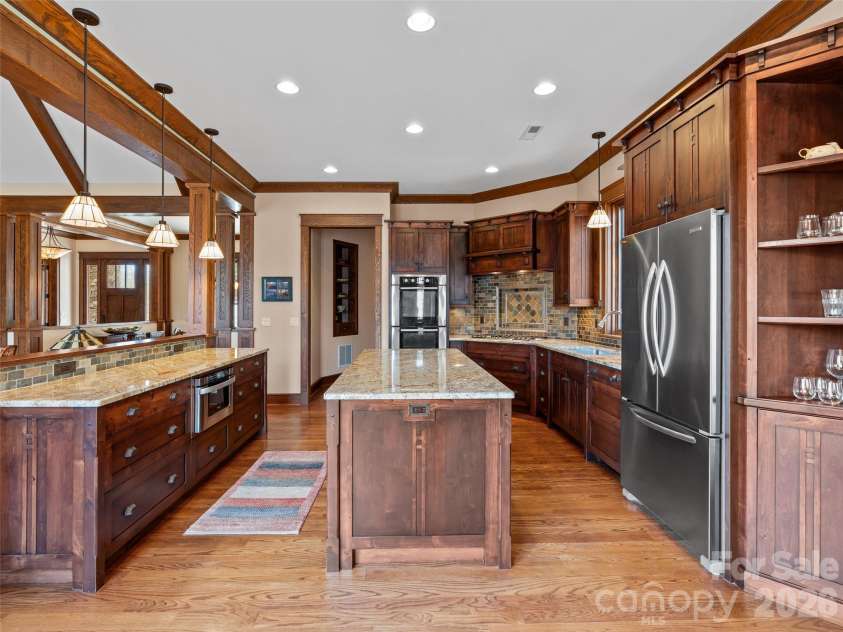 276 Stone Valley Way, Hendersonville, NC 28792.  MLS# CAR4356812, YatesRealty ID 32007. 