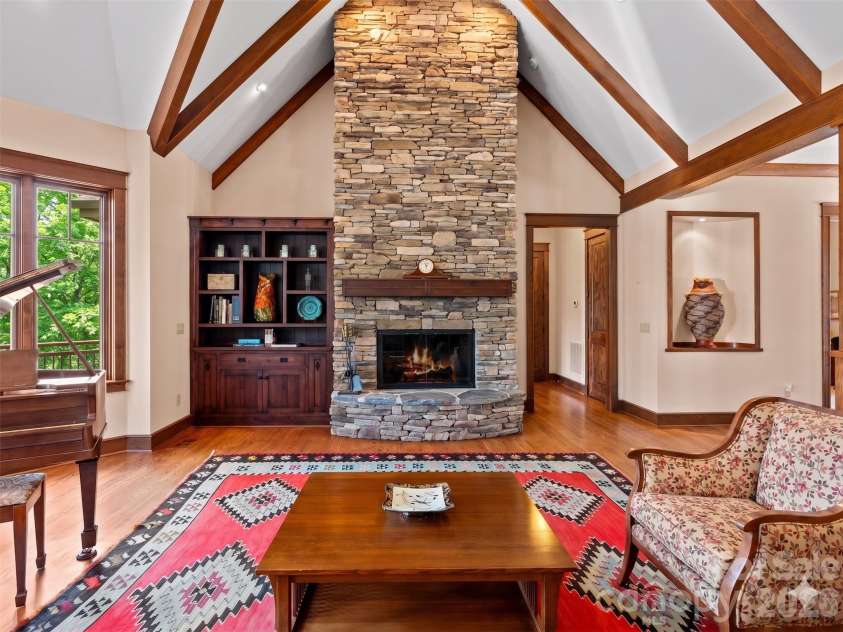 276 Stone Valley Way, Hendersonville, NC 28792.  MLS# CAR4356812, YatesRealty ID 32007. 