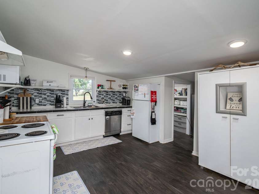 2024 Willis Road, Vale, NC 28168.  MLS# CAR4384276, YatesRealty ID 32008. 
