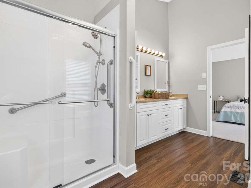 4583 Shawnee Court, Maiden, NC 28650.  MLS# CAR4386002, YatesRealty ID 32009. 