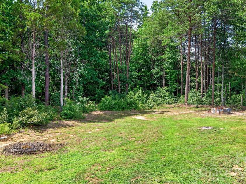 4583 Shawnee Court, Maiden, NC 28650.  MLS# CAR4386002, YatesRealty ID 32009. 
