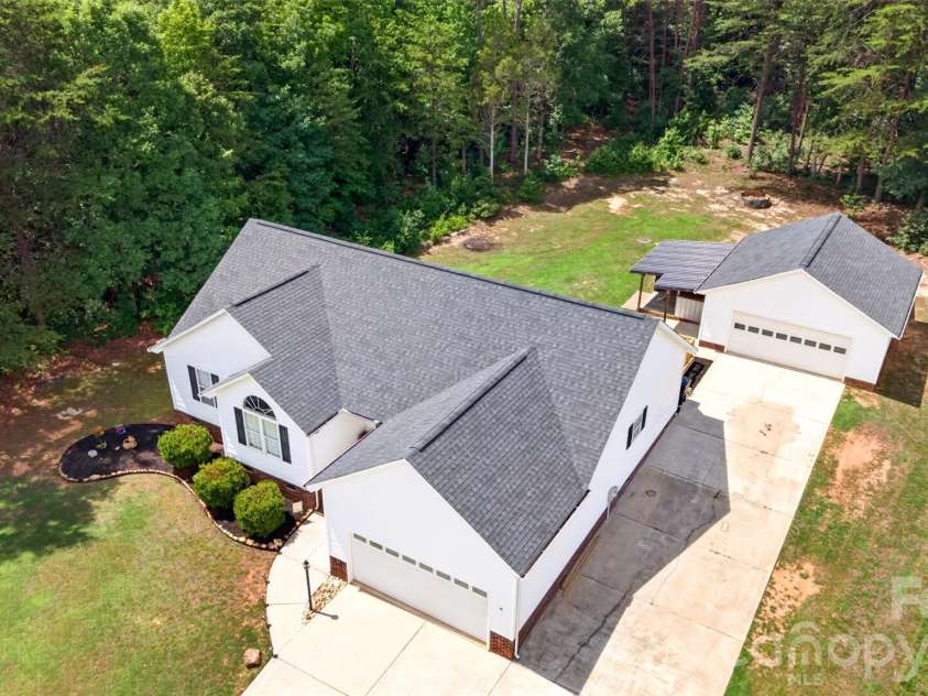 4583 Shawnee Court, Maiden, NC 28650.  MLS# CAR4386002, YatesRealty ID 32009. 
