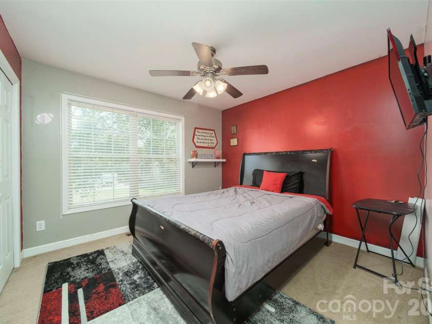 119 Bluff Court, Statesville, NC 28625.  MLS# CAR4341801, YatesRealty ID 3201. 