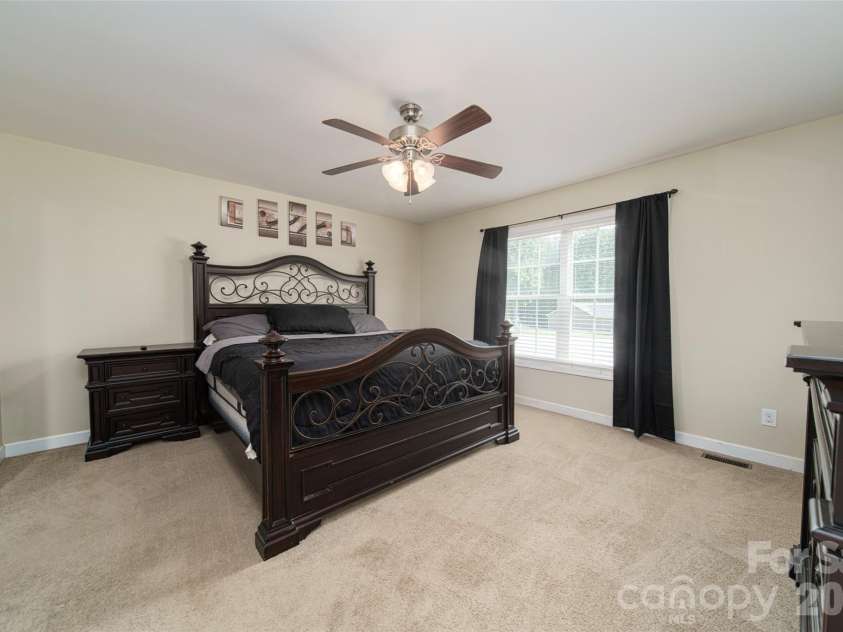 119 Bluff Court, Statesville, NC 28625.  MLS# CAR4341801, YatesRealty ID 3201. 