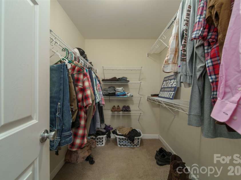 119 Bluff Court, Statesville, NC 28625.  MLS# CAR4341801, YatesRealty ID 3201. 