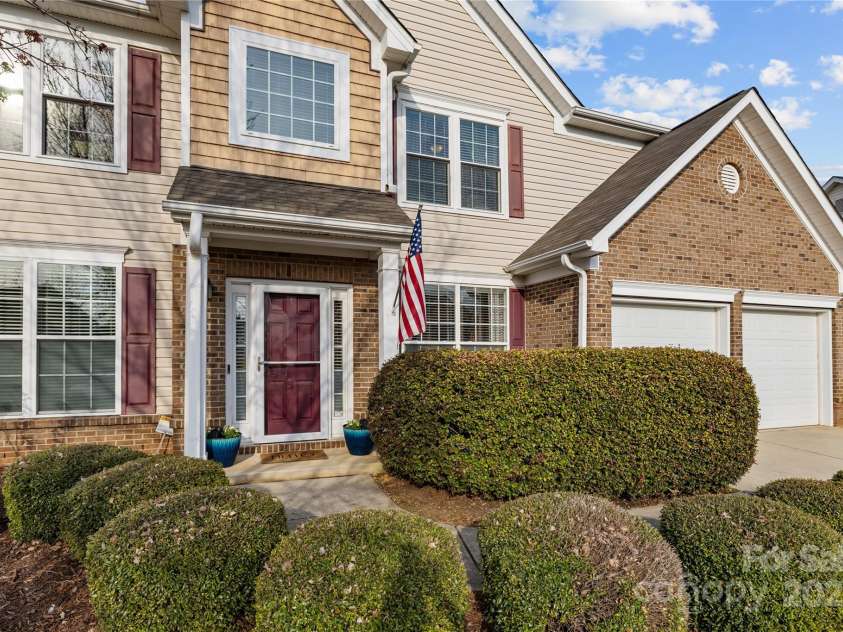 252 Legend Drive, Rock Hill, SC 29732.  MLS# CAR4232145, YatesRealty ID 3201. 