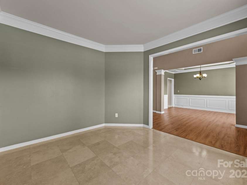 252 Legend Drive, Rock Hill, SC 29732.  MLS# CAR4232145, YatesRealty ID 3201. 