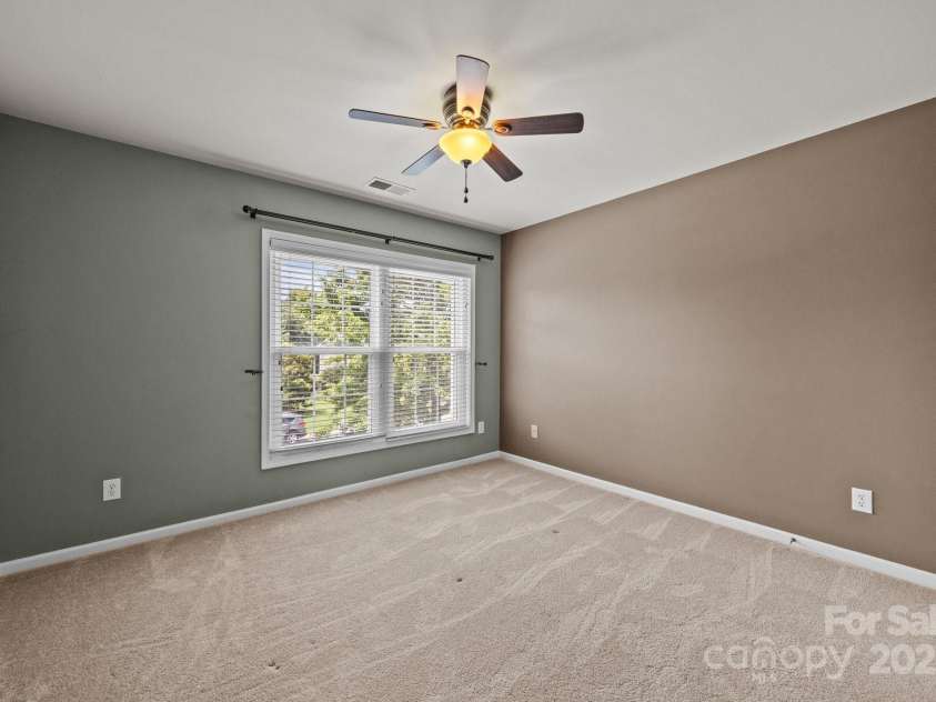 252 Legend Drive, Rock Hill, SC 29732.  MLS# CAR4232145, YatesRealty ID 3201. 