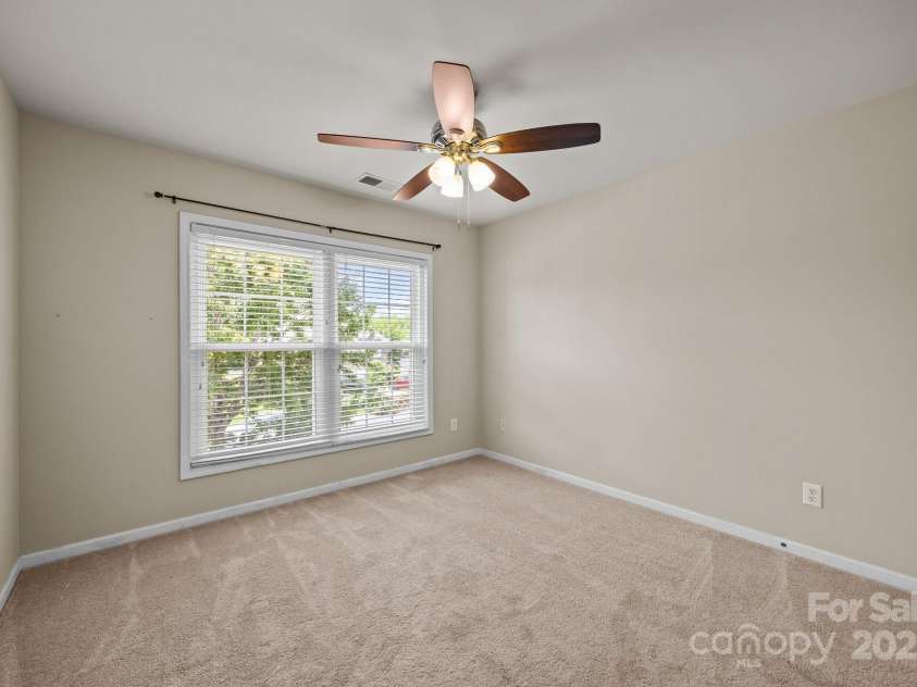 252 Legend Drive, Rock Hill, SC 29732.  MLS# CAR4232145, YatesRealty ID 3201. 