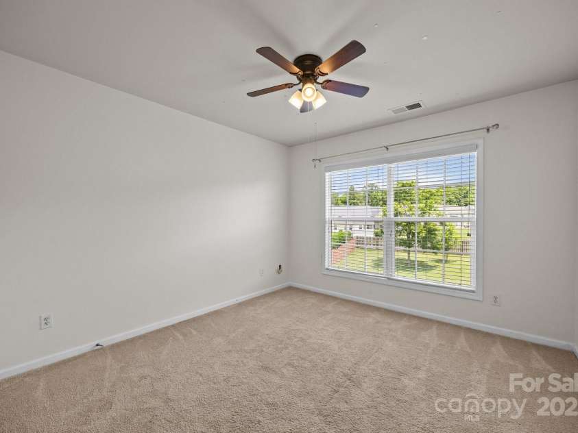 252 Legend Drive, Rock Hill, SC 29732.  MLS# CAR4232145, YatesRealty ID 3201. 