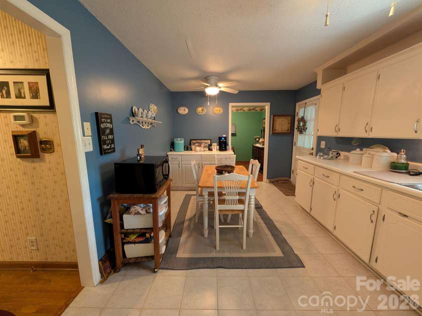 215 Swamp Fox Drive, Fort Mill, SC 29715.  MLS# CAR4395586, YatesRealty ID 32011. 
