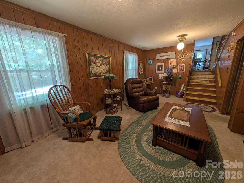 215 Swamp Fox Drive, Fort Mill, SC 29715.  MLS# CAR4395586, YatesRealty ID 32011. 