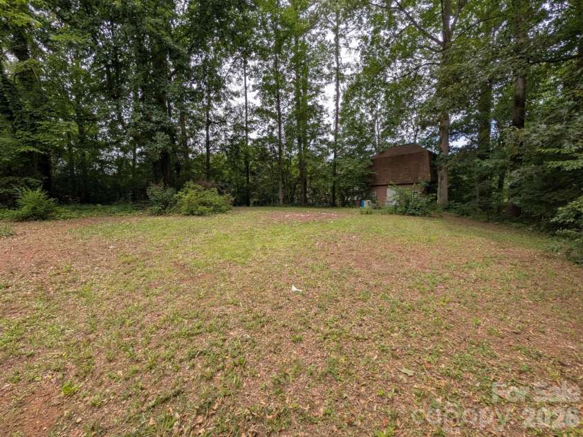 215 Swamp Fox Drive, Fort Mill, SC 29715.  MLS# CAR4395586, YatesRealty ID 32011. 