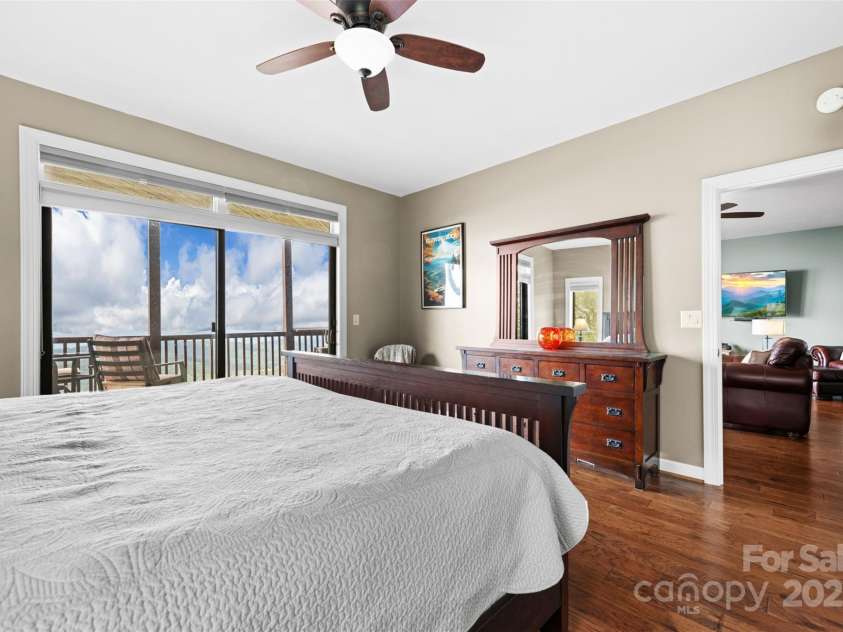 115 Rocky Top Road, Sugar Mountain, NC 28604.  MLS# CAR4289992, YatesRealty ID 32012. 