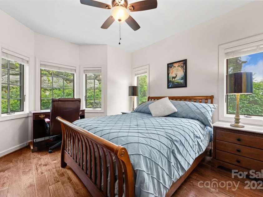 115 Rocky Top Road, Sugar Mountain, NC 28604.  MLS# CAR4289992, YatesRealty ID 32012. 