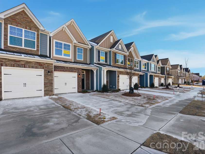 4211 Black Court, Harrisburg, NC 28075.  MLS# CAR4237204, YatesRealty ID 32013. 