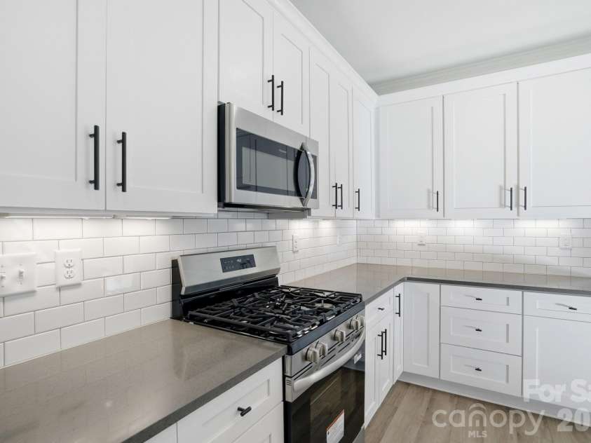 4211 Black Court, Harrisburg, NC 28075.  MLS# CAR4237204, YatesRealty ID 32013. Kitchen