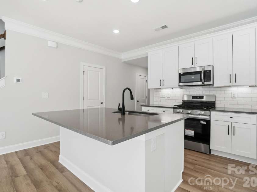 4211 Black Court, Harrisburg, NC 28075.  MLS# CAR4237204, YatesRealty ID 32013. Kitchen