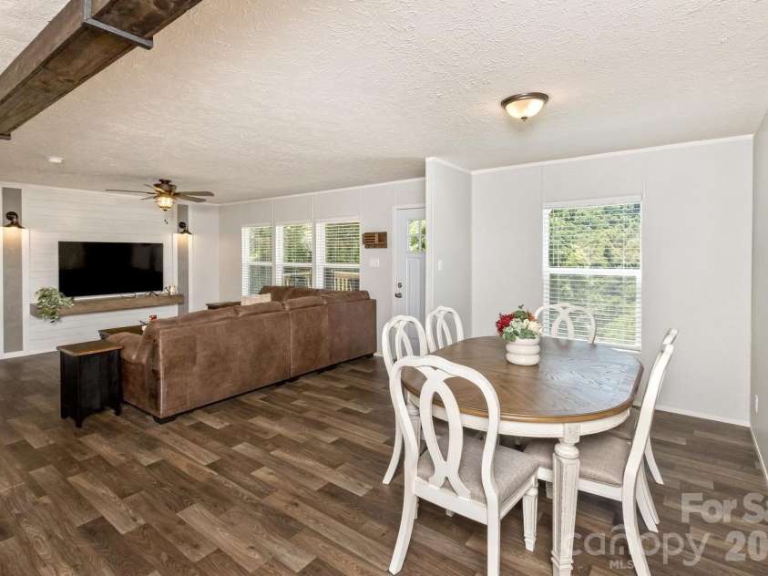 27 Spuds Lane, Weaverville, NC 28787.  MLS# CAR4392739, YatesRealty ID 32014. 