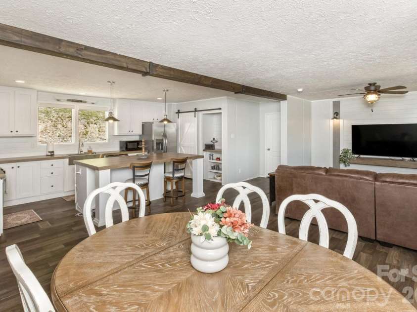 27 Spuds Lane, Weaverville, NC 28787.  MLS# CAR4392739, YatesRealty ID 32014. 