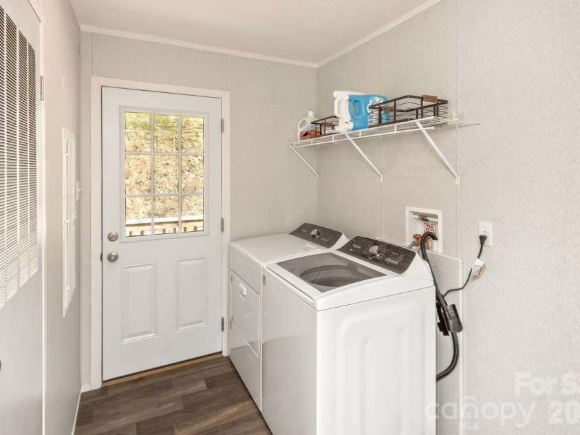 27 Spuds Lane, Weaverville, NC 28787.  MLS# CAR4392739, YatesRealty ID 32014. 