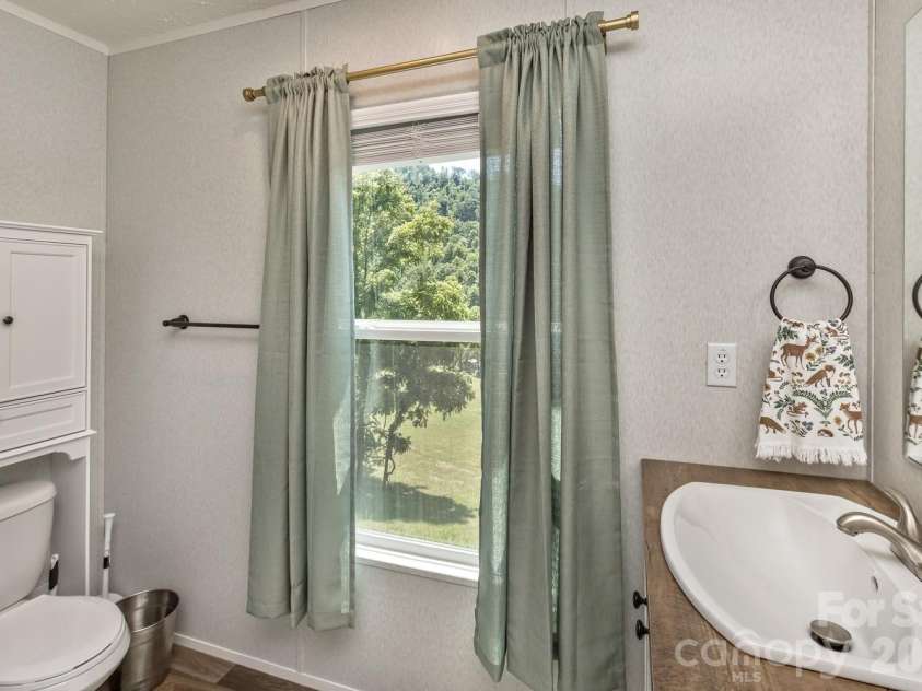 27 Spuds Lane, Weaverville, NC 28787.  MLS# CAR4392739, YatesRealty ID 32014. 