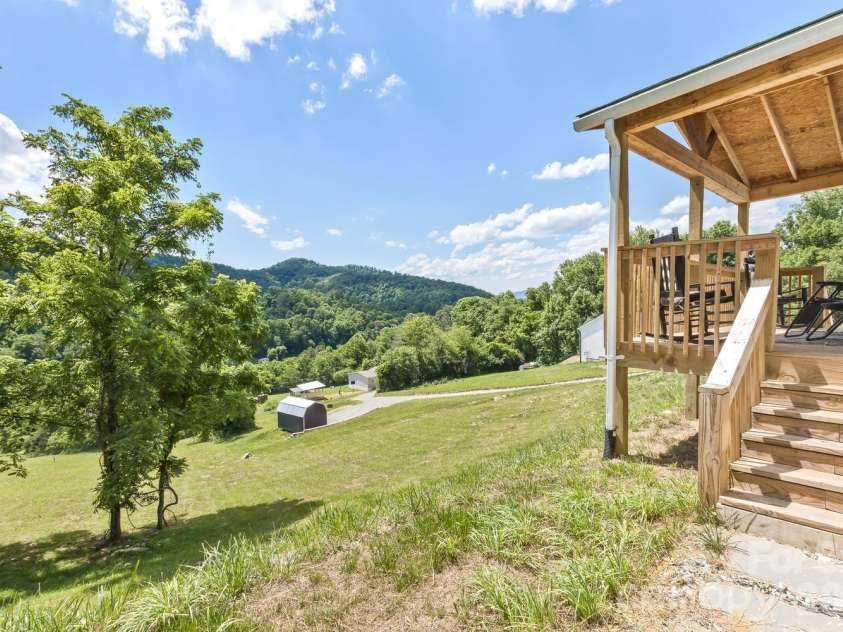 27 Spuds Lane, Weaverville, NC 28787.  MLS# CAR4392739, YatesRealty ID 32014. 