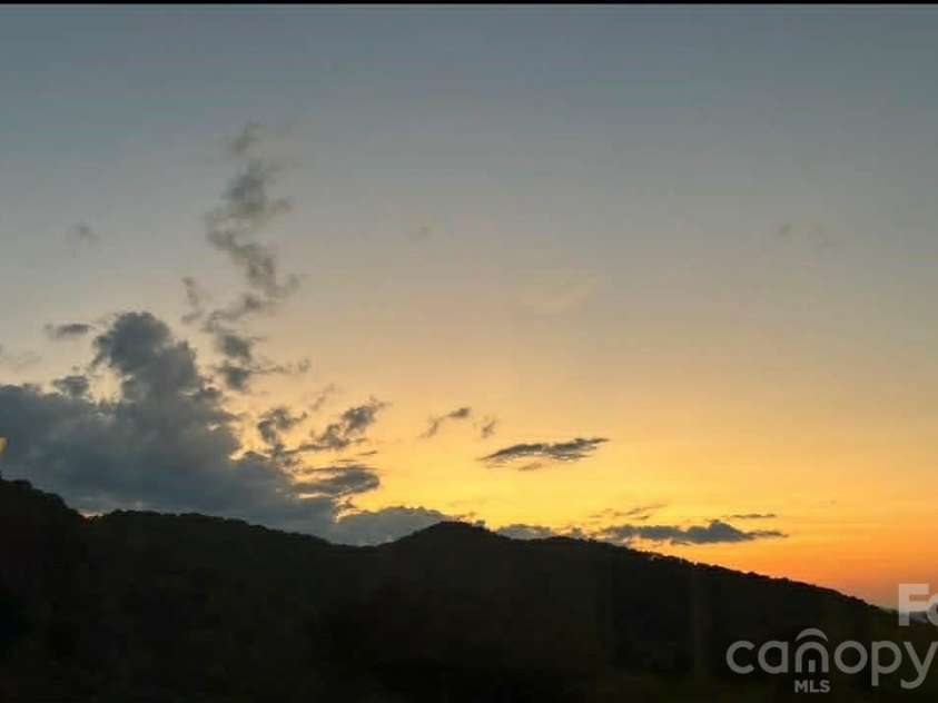 27 Spuds Lane, Weaverville, NC 28787.  MLS# CAR4392739, YatesRealty ID 32014. 