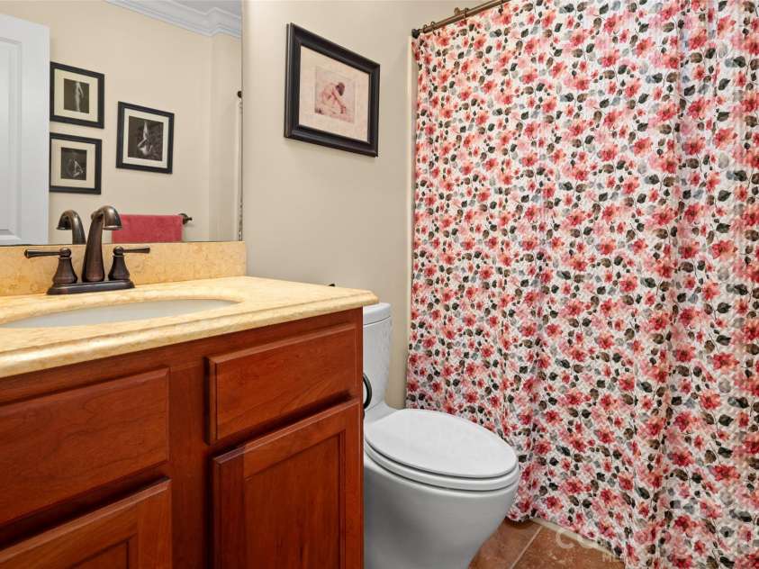 126 Mockingbird Drive, Hendersonville, NC 28792.  MLS# CAR4389213, YatesRealty ID 32016. 