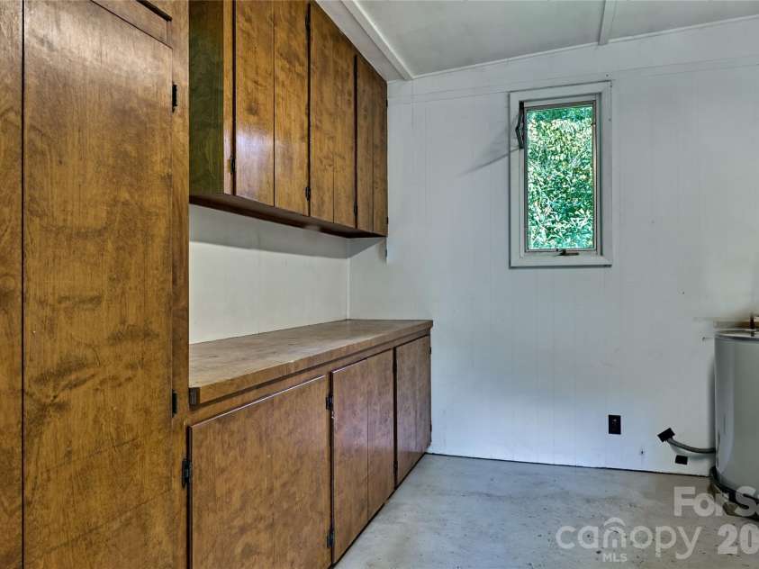 556 Shortoff Road, Highlands, NC 28741.  MLS# CAR4394862, YatesRealty ID 32017. 