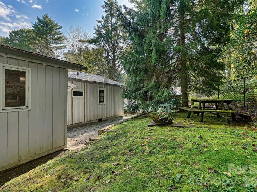 556 Shortoff Road, Highlands, NC 28741.  MLS# CAR4394862, YatesRealty ID 32017. 