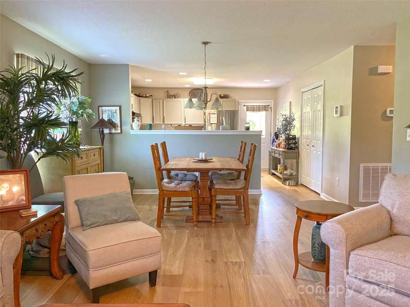 94 May Apple Drive, Hendersonville, NC 28792.  MLS# CAR4275690, YatesRealty ID 32017. 