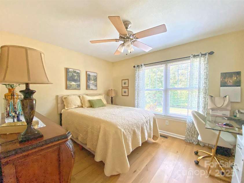 94 May Apple Drive, Hendersonville, NC 28792.  MLS# CAR4275690, YatesRealty ID 32017. 