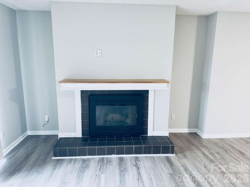 9039 J M Keynes Drive, Charlotte, NC 28262.  MLS# CAR4384783, YatesRealty ID 32018. 