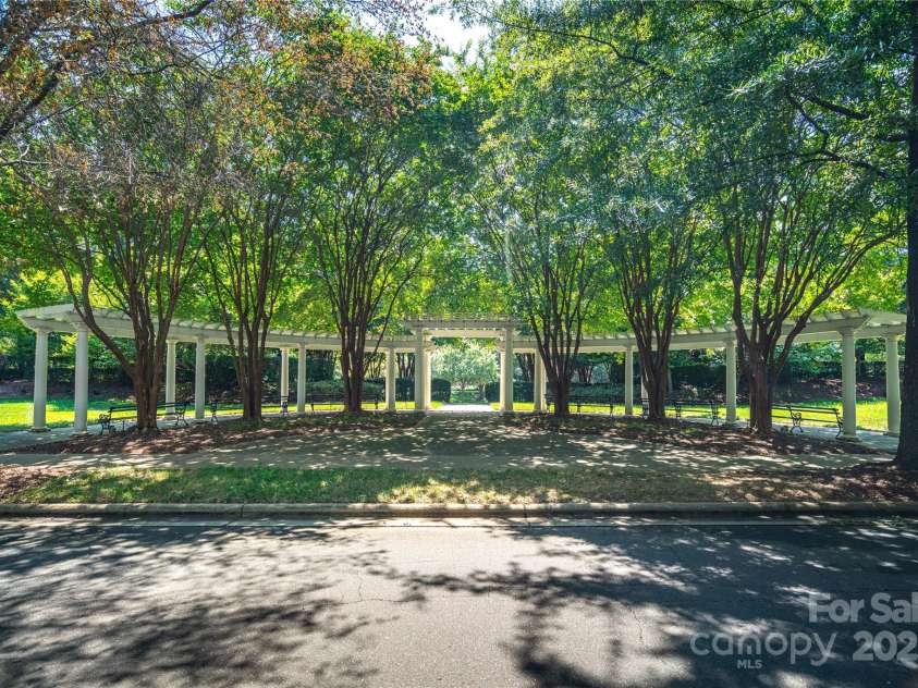 9511 Lina Ardrey Lane, Charlotte, NC 28277.  MLS# CAR4269974, YatesRealty ID 32018. 
