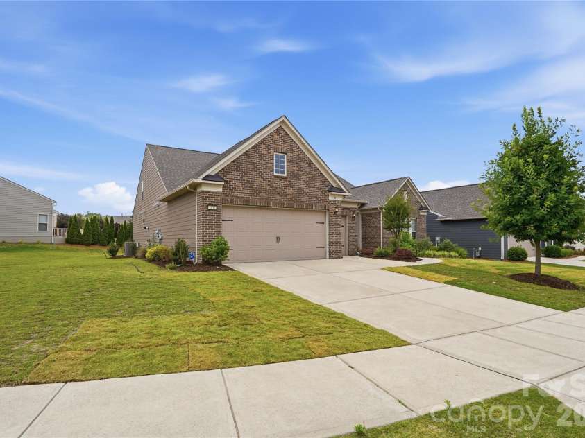 3135 Bartlett Street, Fort Mill, SC 29715.  MLS# CAR4384510, YatesRealty ID 32019. 