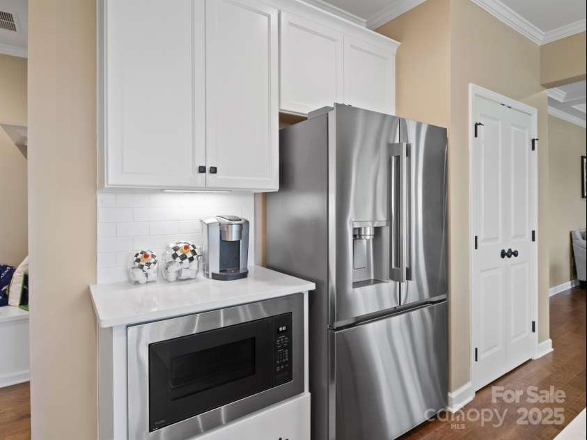 423 Lucky Drive, Concord, NC 28027.  MLS# CAR4288629, YatesRealty ID 32019. 