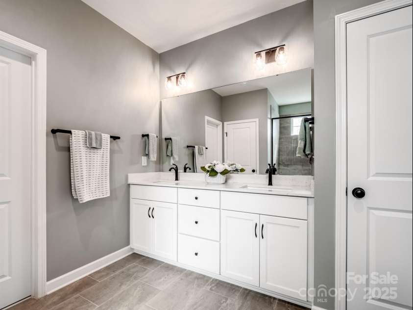 423 Lucky Drive, Concord, NC 28027.  MLS# CAR4288629, YatesRealty ID 32019. 