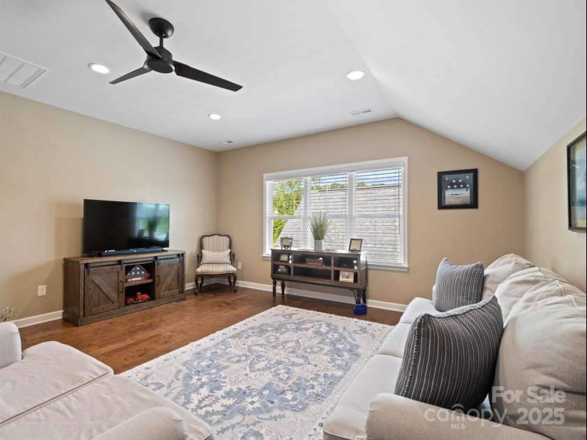 423 Lucky Drive, Concord, NC 28027.  MLS# CAR4288629, YatesRealty ID 32019. 