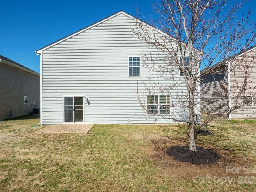 12820 Settlers Trail Court, Charlotte, NC 28278.  MLS# CAR4227282, YatesRealty ID 3202. Back View/Patio